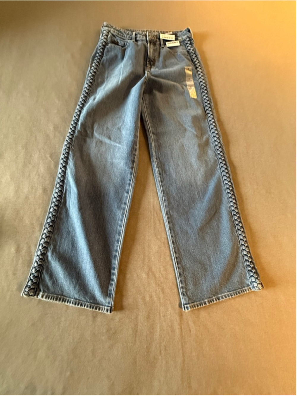 NWTs Old Navy High-Waisted Sky-Hi Wide-Leg jeans braided side seams size 6 - Picture 5 of 9